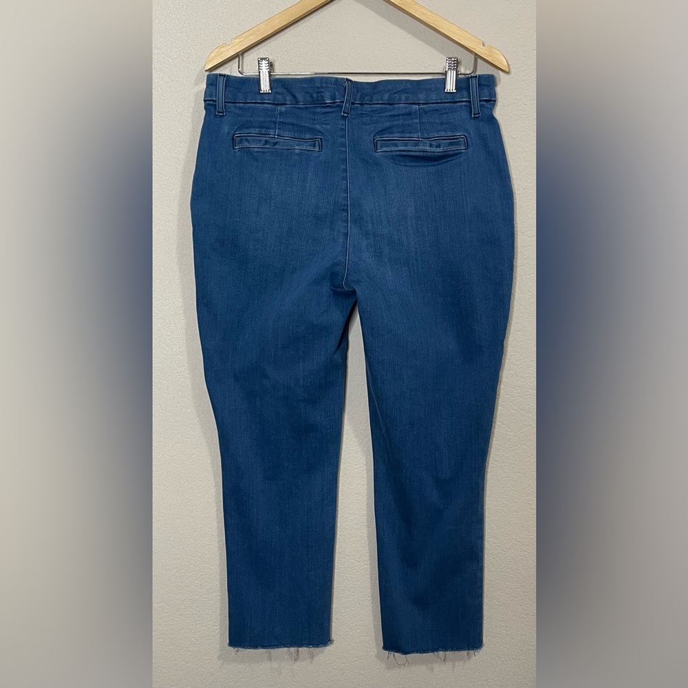 Frank & Eileen Cropped Ankle Jeans in Blue Denim - Picture 5 of 11